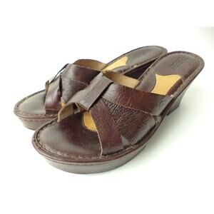 BORN 10M DARK BROWN LEATHER PLATFORM WEDGE HEEL SLIDE SANDAL SHOE